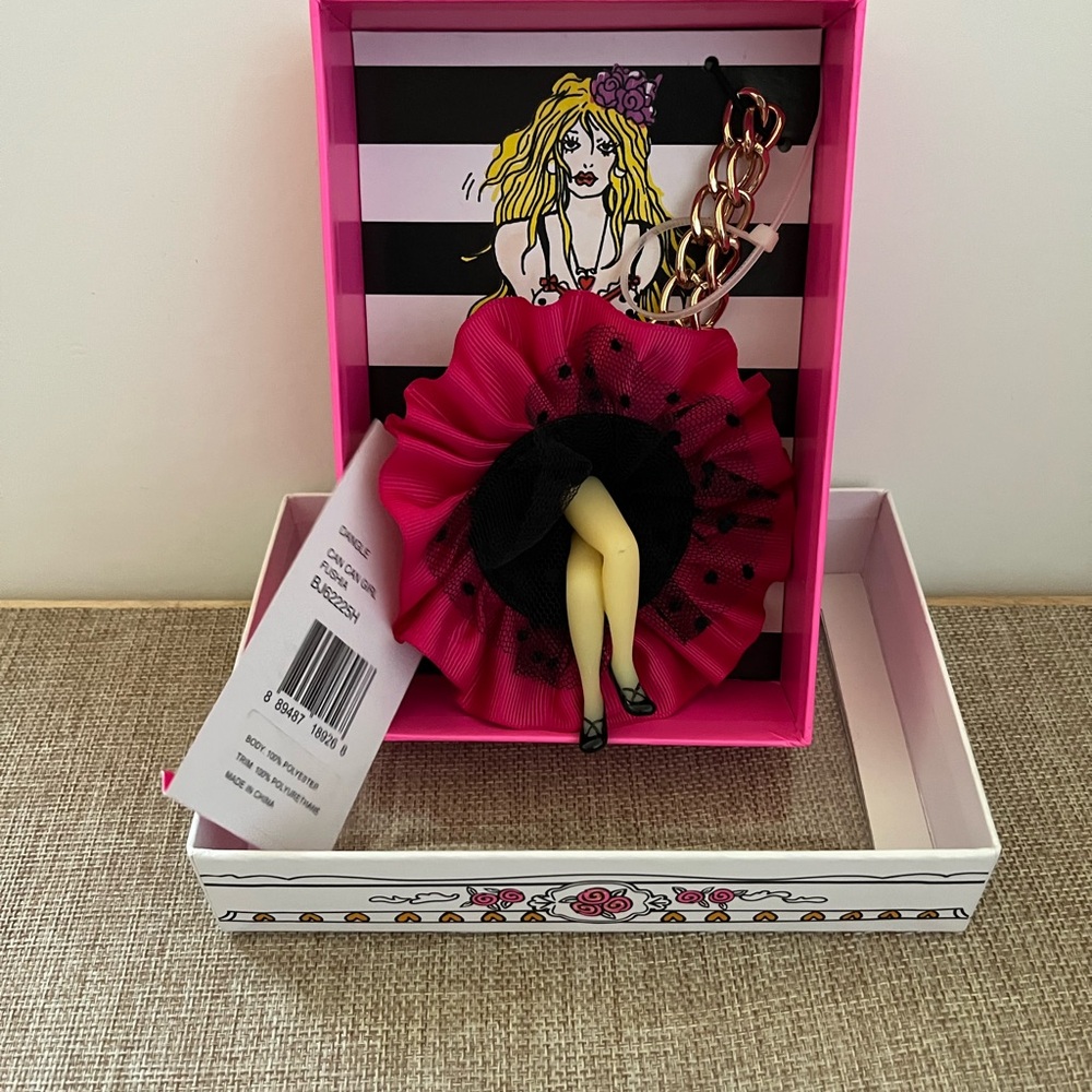 Betsey Johnson Key Chain Accessory - Picture 5 of 6